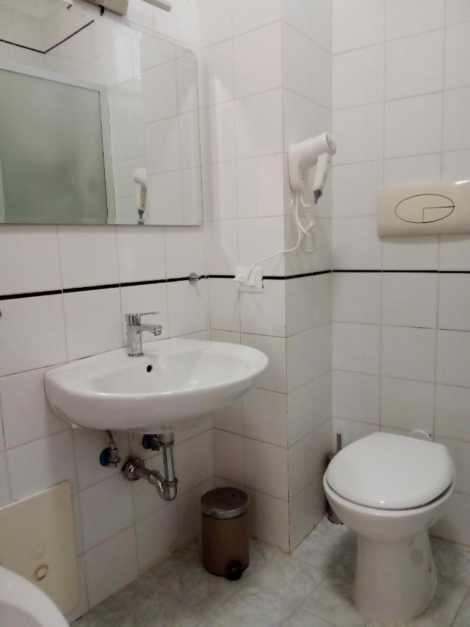 Al Crocifisso...Da Nonna Pia Apartment ซาแลร์โน ภายนอก รูปภาพ