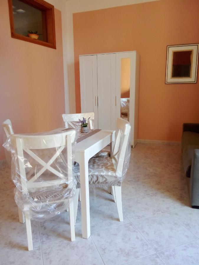 Al Crocifisso...Da Nonna Pia Apartment ซาแลร์โน ภายนอก รูปภาพ
