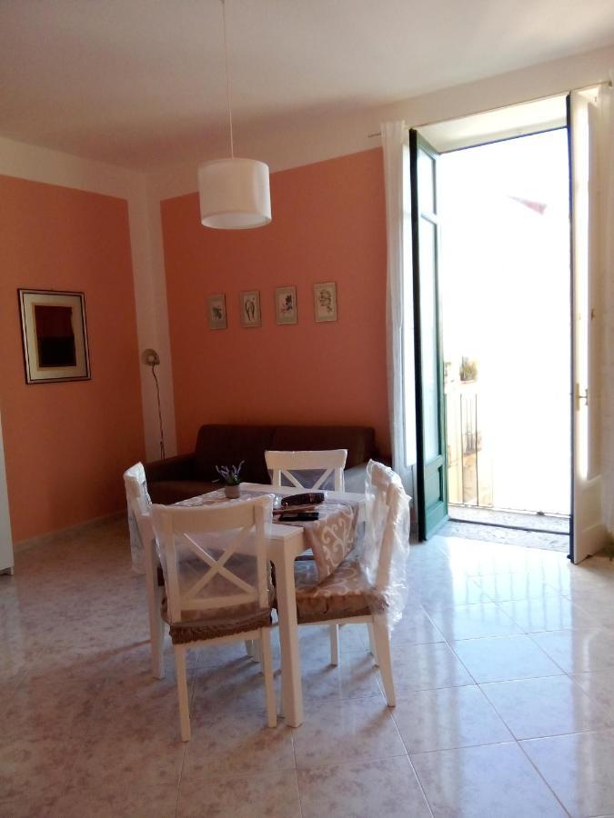 Al Crocifisso...Da Nonna Pia Apartment ซาแลร์โน ภายนอก รูปภาพ