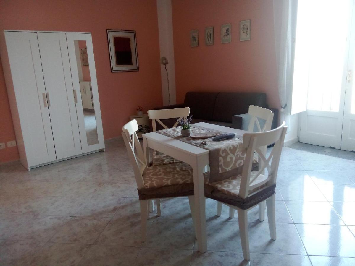 Al Crocifisso...Da Nonna Pia Apartment ซาแลร์โน ภายนอก รูปภาพ